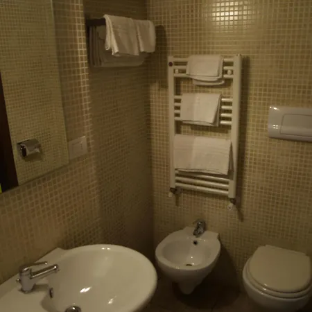 Arco Michele بوتينيانو