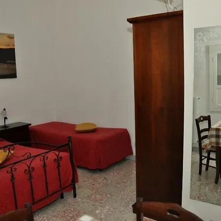 فندق مبيت وإفطار Arco Michele بوتينيانو